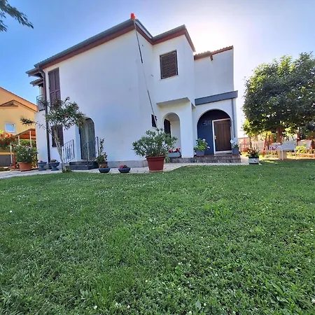 Fuer 2 Personen Ca 25 Qm In Valbandon, Istrien Istrische Riviera *